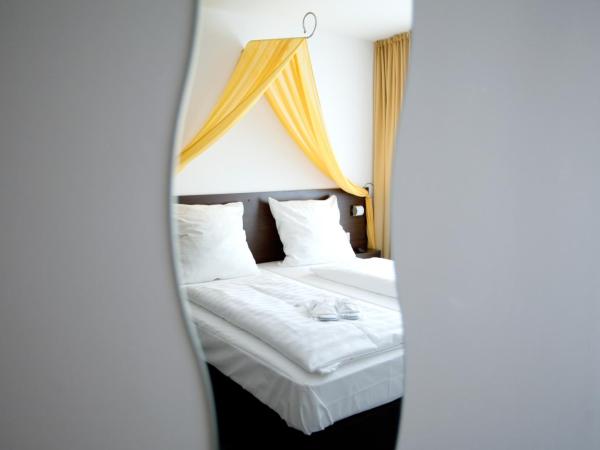 Hotel Kiez Pension Berlin : photo 3 de la chambre chambre double