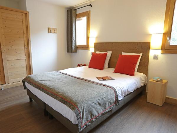 Résidence Club mmv Le Coeur des Loges **** : photo 2 de la chambre appartement 4 chambres - 10 personnes