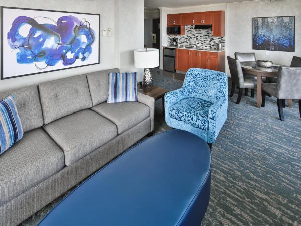 Chateau Victoria Hotel & Suites : photo 2 de la chambre suite 2 chambres