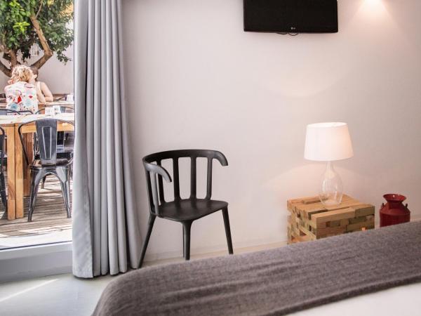 Santa Bica Eat Drink & Sleep : photo 8 de la chambre chambre double deluxe (2 adultes + 1 enfant)