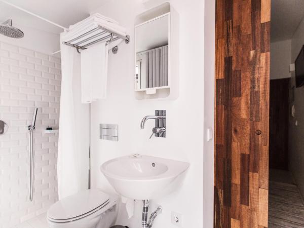 Santa Bica Eat Drink & Sleep : photo 7 de la chambre chambre double