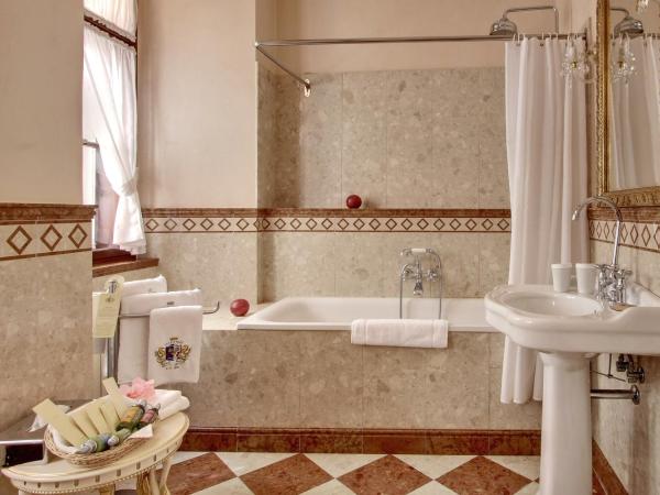 Alchymist Grand Hotel and Spa - Preferred Hotels & Resorts : photo 4 de la chambre suite junior