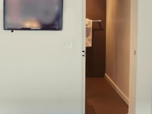 Hotel Ocho : photo 3 de la chambre chambre standard lit queen-size