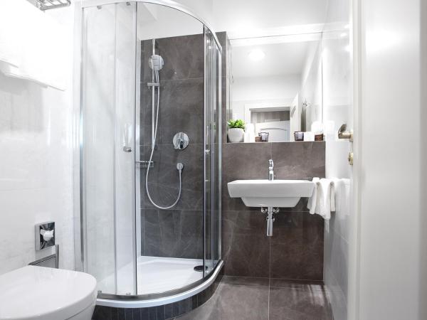 Hotel Schwaiger : photo 7 de la chambre chambre double ou lits jumeaux