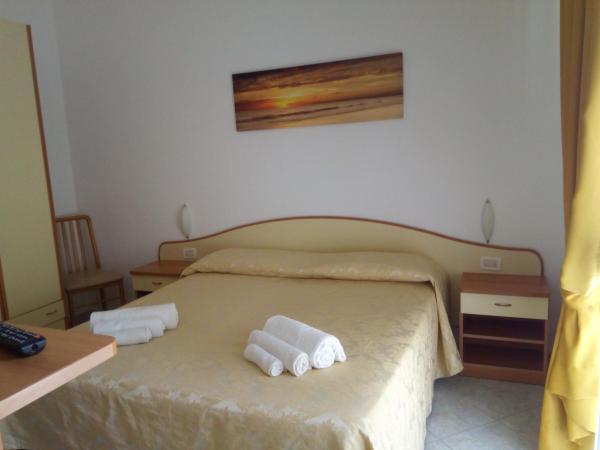 Villa Natalina : photo 1 de la chambre chambre double ou lits jumeaux avec balcon