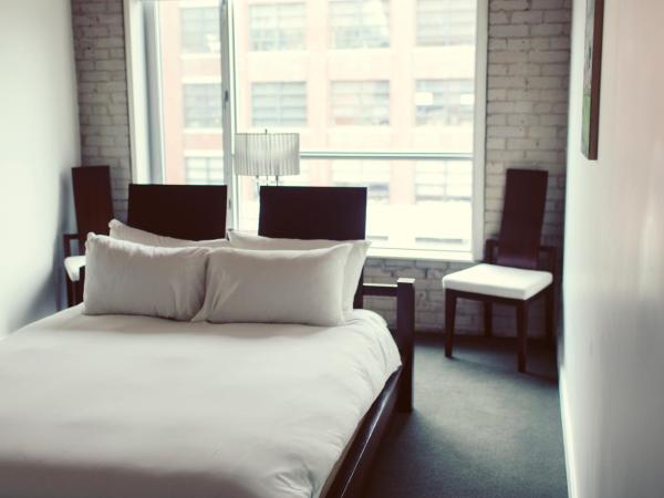 Hotel Ocho : photo 6 de la chambre chambre standard lit queen-size