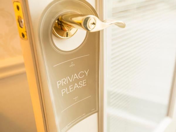 Penn's View Hotel Philadelphia : photo 1 de la chambre chambre lit queen-size