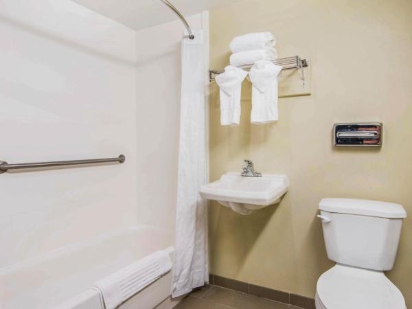 Comfort Inn Atlanta Downtown South : photo 1 de la chambre chambre 2 lits queen-size - non-fumeurs