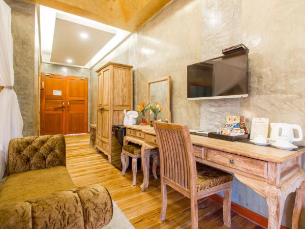 The Chaya Resort and Spa : photo 8 de la chambre chambre exécutive - vue sur piscine