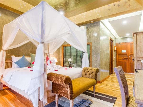 The Chaya Resort and Spa : photo 10 de la chambre chambre exécutive - vue sur piscine