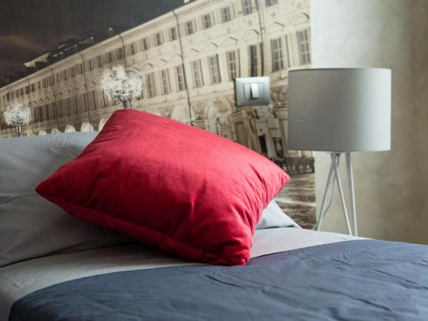 Cerea BnB : photo 3 de la chambre chambre double avec salle de bains privative