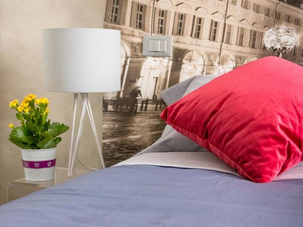 Cerea BnB : photo 6 de la chambre chambre double avec salle de bains privative
