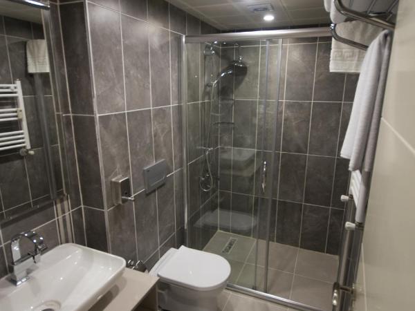 EPS Suite : photo 8 de la chambre suite familiale