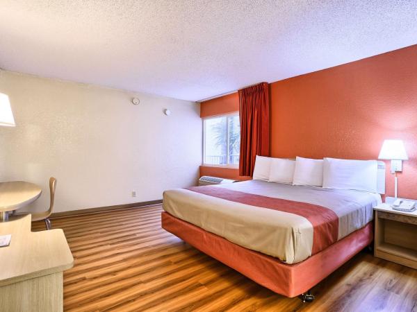 Cathedral Hill Hotel : photo 8 de la chambre chambre lit king-size - non-fumeurs