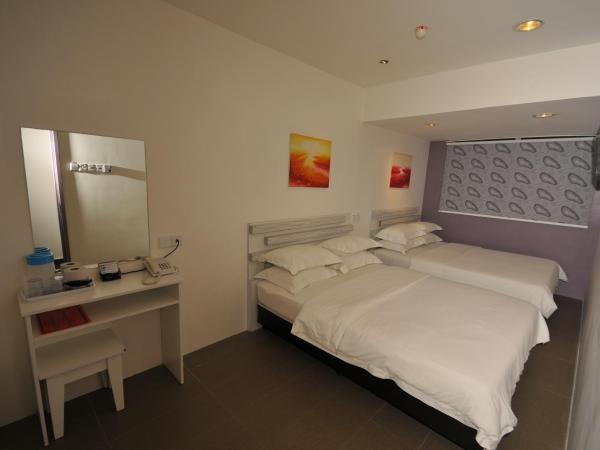 M Design Hotel @ Pandan Indah : photo 2 de la chambre chambre familiale deluxe