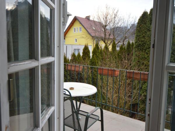 Pension Elisabeth - Rooms & Apartments : photo 9 de la chambre appartement avec balcon