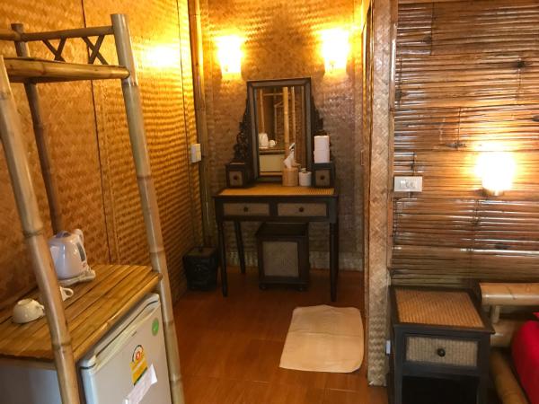 Boutique Hotel & Restaurant, Jaidee Bamboo Huts : photo 3 de la chambre deluxe bamboo bungalow 
