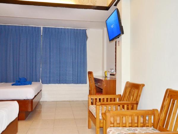 At Bangkok Hotel : photo 3 de la chambre chambre triple