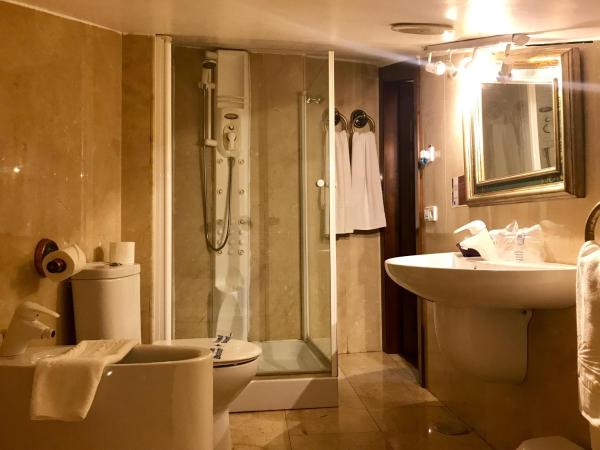 Hotel Microtel Placentinos : photo 3 de la chambre chambre buhardilla 2 personnes