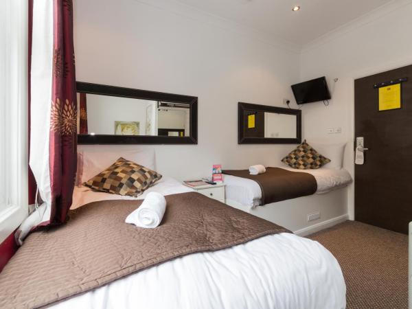 Chester Hotel : photo 3 de la chambre chambre lits jumeaux avec salle de bains privative