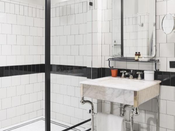 Chicago Athletic Association, part of Hyatt : photo 7 de la chambre chambre lit queen-size