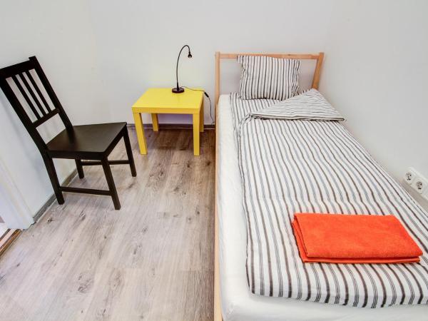 Pal's Mini Hostel : photo 2 de la chambre chambre simple avec salle de bains commune