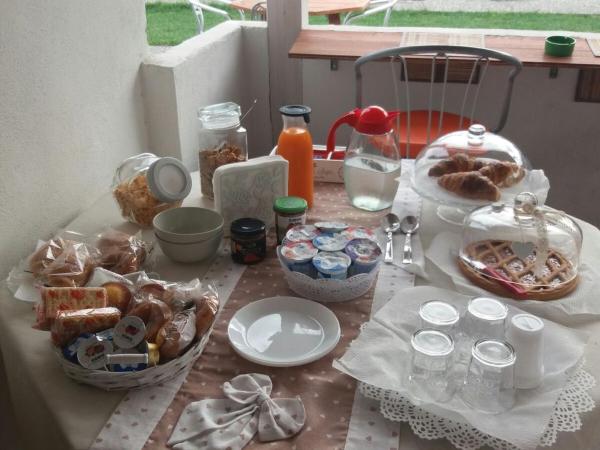 i girasoli srls : photo 5 de la chambre chambre double ou lits jumeaux avec salle de bains privative