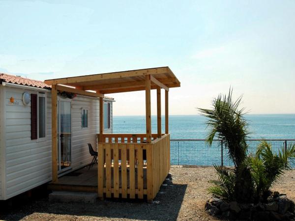 Camping Jonio : photo 1 de la chambre mobile home - vue sur mer