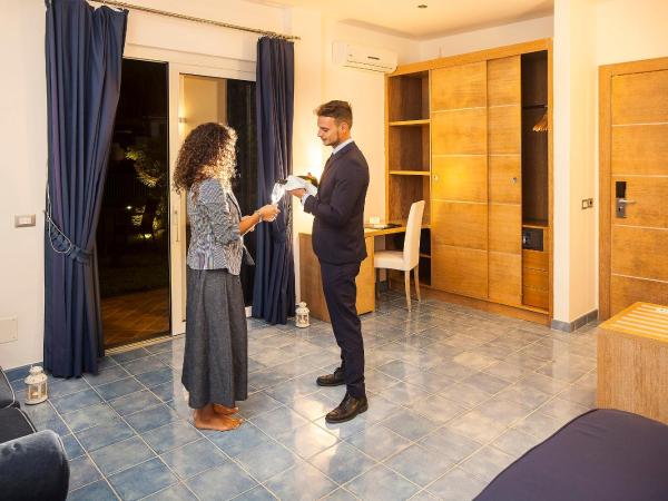 Grifo Hotel Charme & SPA : photo 8 de la chambre suite junior - vue latérale sur mer