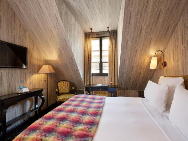 Le Pavillon de la Reine & Spa, Place des Vosges : photo 2 de la chambre chambre double classique