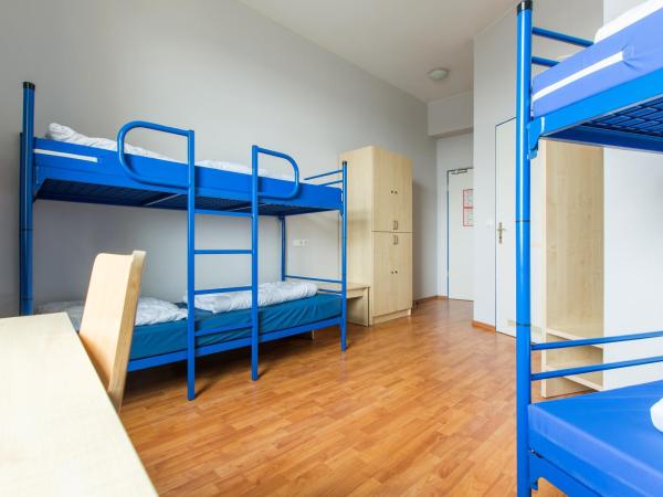 a&o Wien Stadthalle : photo 2 de la chambre lit simple dans dortoir de 4 lits
