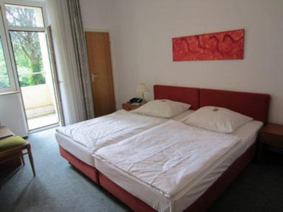 Gildenhof An den Westfalenhallen Dortmund : photo 3 de la chambre chambre double