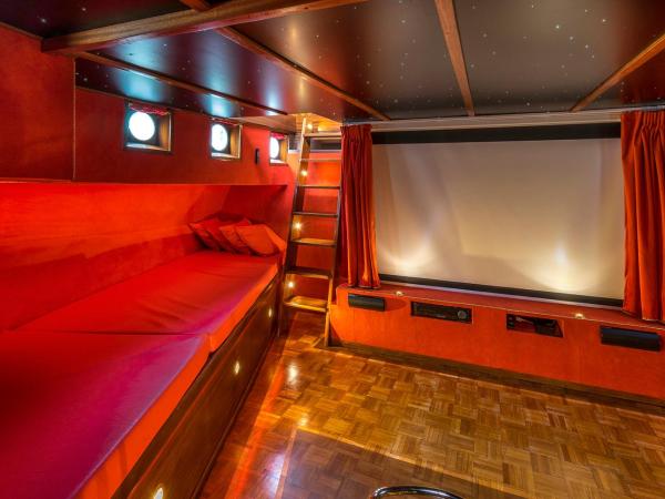 Asile Flottant : photo 6 de la chambre appartement 3 chambres avec cinéma