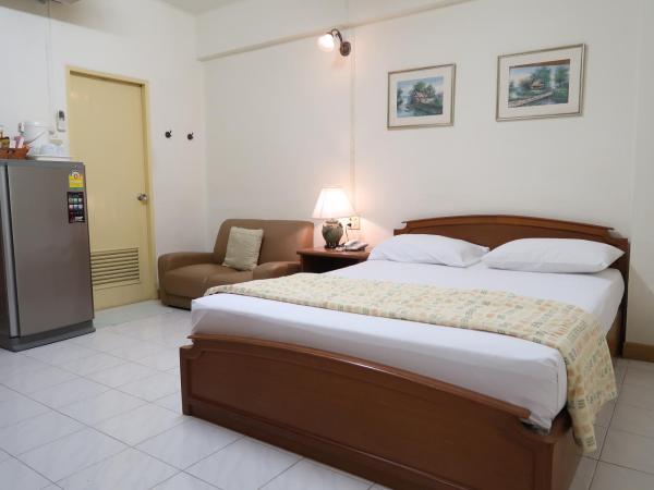 Phawana Sweet Hotel : photo 1 de la chambre chambre standard lit queen-size
