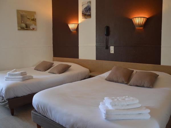 Hôtel de la Colombière : photo 1 de la chambre chambre quadruple