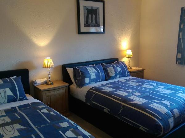 Alba Guest House : photo 2 de la chambre chambre familiale avec douche