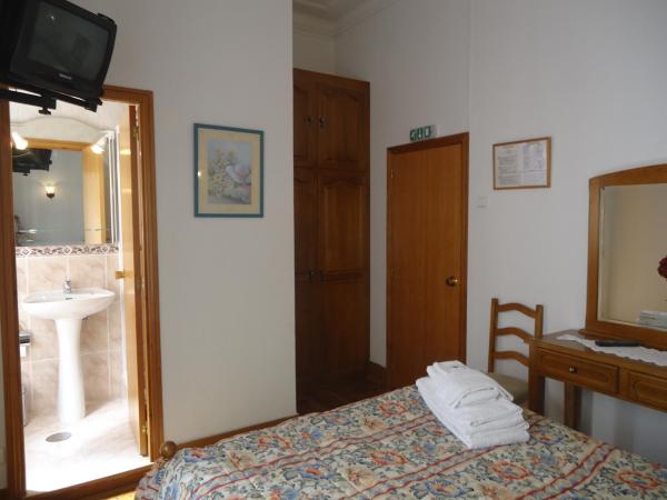 Hotel Aviz : photo 8 de la chambre chambre double