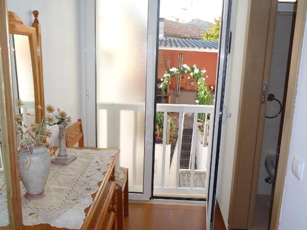 Hotel Aviz : photo 9 de la chambre chambre double avec lit d'appoint