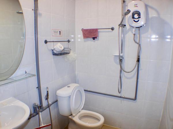 Birdnest Guesthouse, Gaia Rooftop Cafe : photo 3 de la chambre lit dans dortoir pour hommes de 4 lits