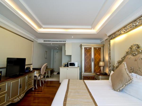 LK The Empress : photo 6 de la chambre chambre double de luxe avec baignoire spa 