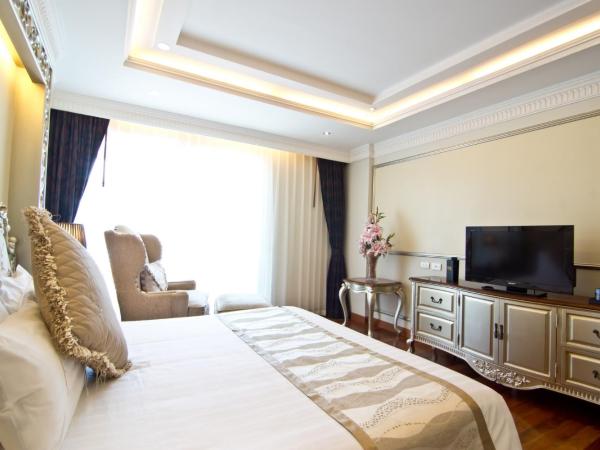 LK The Empress : photo 7 de la chambre chambre double de luxe avec baignoire spa 