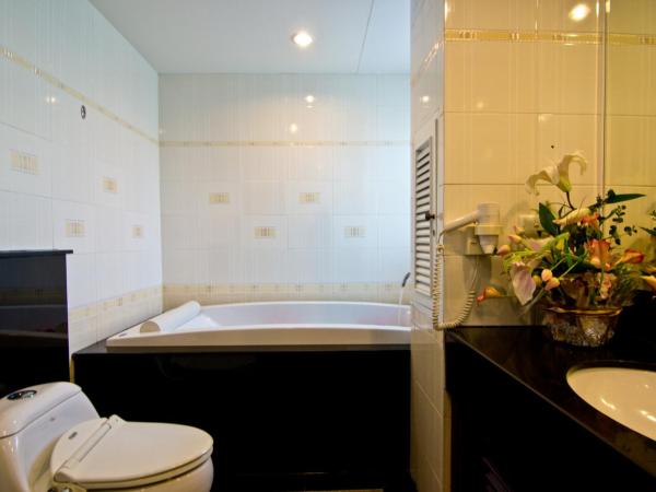 LK Royal Suite : photo 8 de la chambre offre spéciale - suite versace