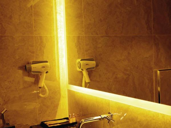 Hotel Legend Boutique : photo 10 de la chambre chambre lit king-size supérieure