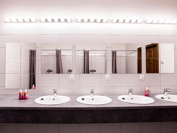 Inbed Hostel : photo 2 de la chambre lit dans dortoir 6 lits