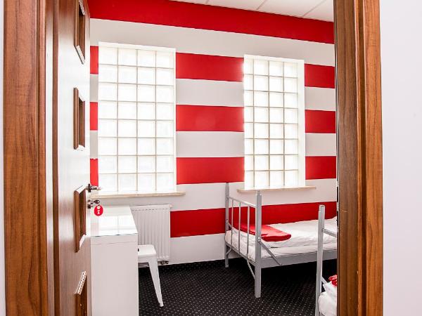 Inbed Hostel : photo 3 de la chambre chambre lits jumeaux spacieuse