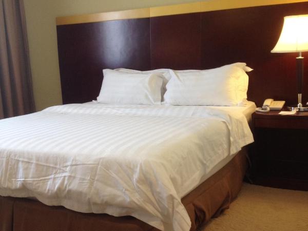 Gaya Centre Hotel : photo 4 de la chambre chambre deluxe double ou lits jumeaux