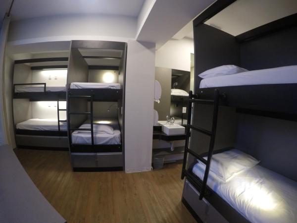Ipanema Beach Hostel : photo 1 de la chambre lit dans dortoir master mixte de 8 lits