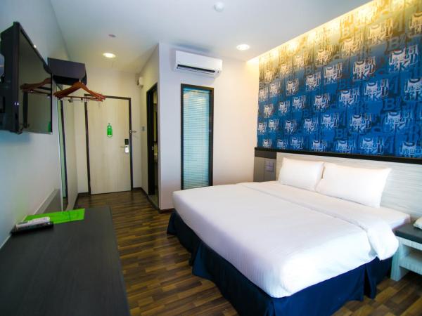 INDRA HOTEL - BOUTIQUE SUITES : photo 4 de la chambre chambre lit king-size deluxe