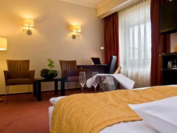 Imperial Hotel Ostrava : photo 2 de la chambre chambre double affaires