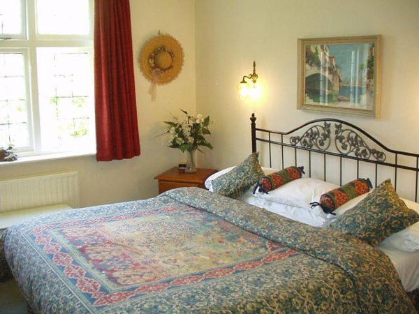 The Dial House Guest House : photo 4 de la chambre chambre lit king-size